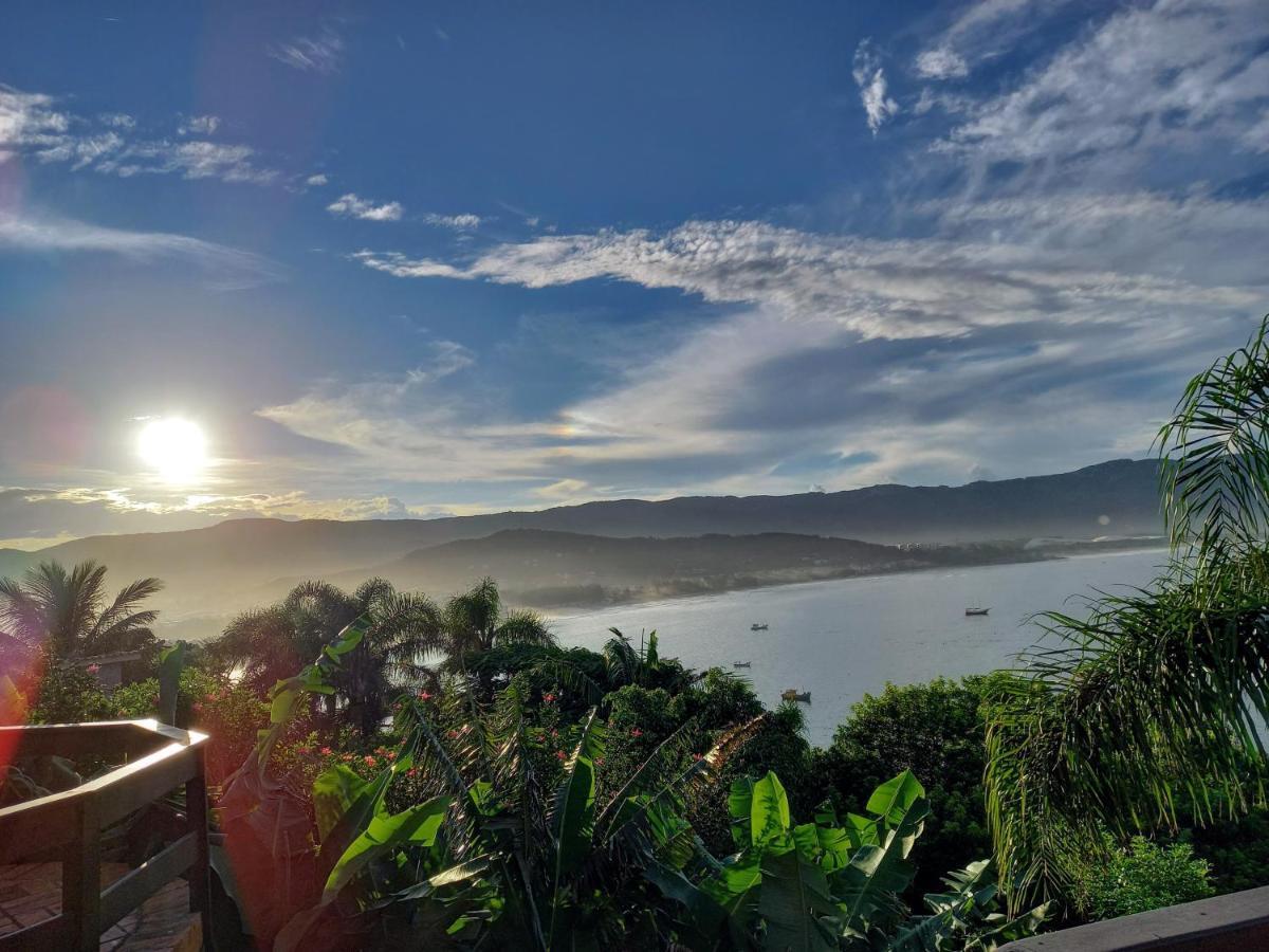Luxury Suites Vila Indonesia Гаропаба Экстерьер фото
