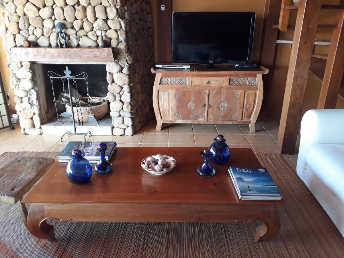 Luxury Suites Vila Indonesia Гаропаба Экстерьер фото